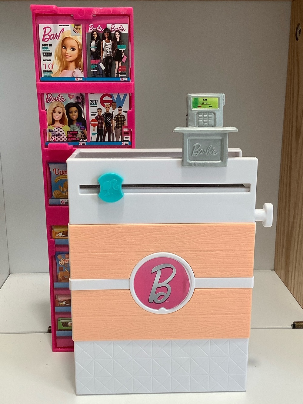 Barbie Supermarket Checkout Counter and Magazine Rack